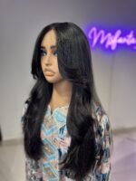 باروكة شعر ناعم لون طبيعي مايل للأسود طول 23انش كثافه 130-140 - Image 5